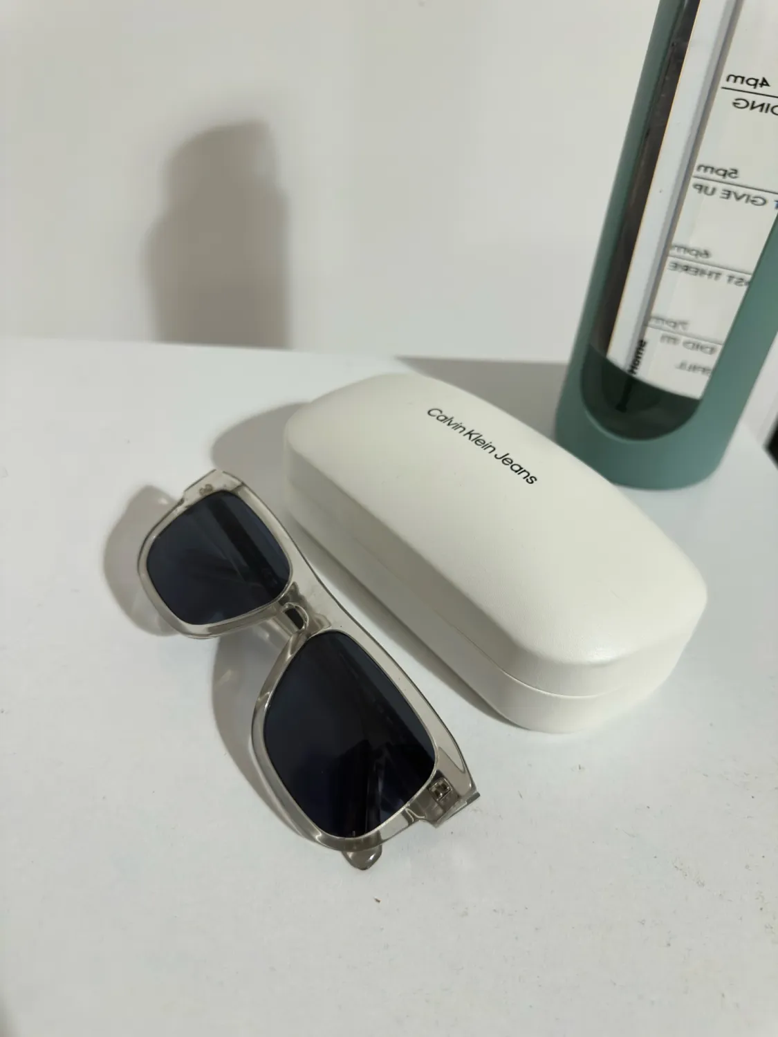 Syze Calvin Klein (Unisex)
