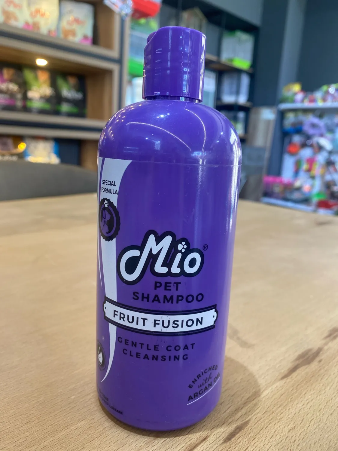 Shampon per qen dhe mace