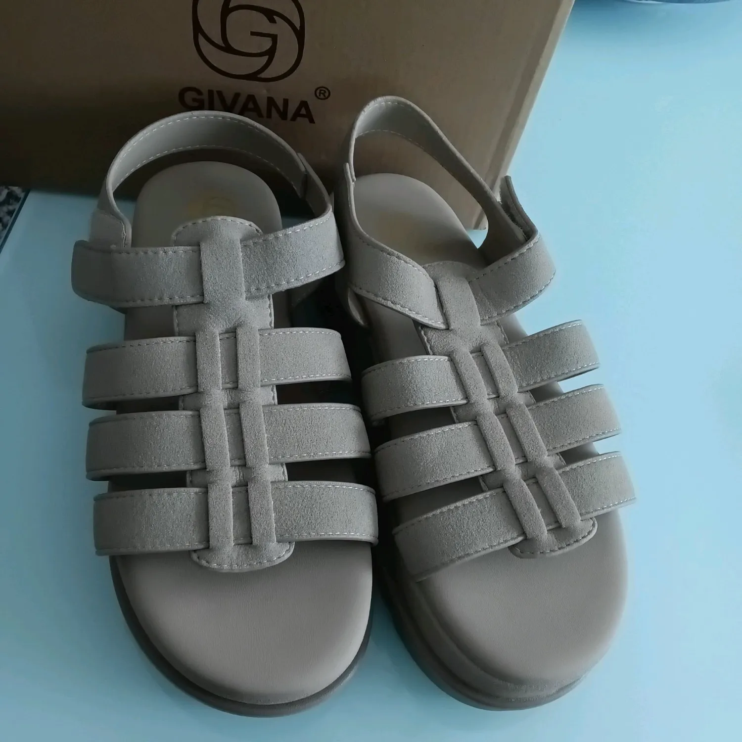 Sandalle