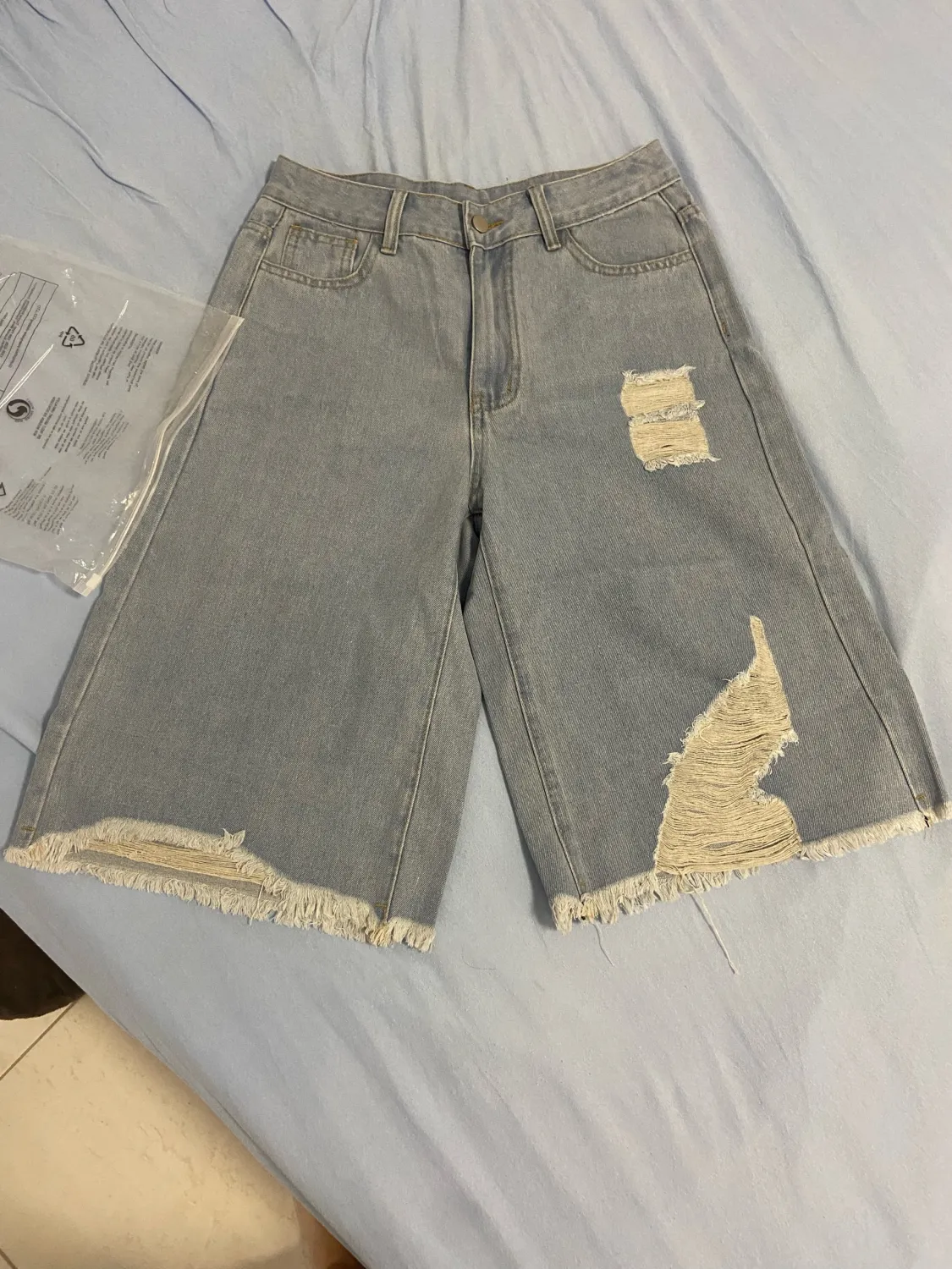 Jeans te shkurter