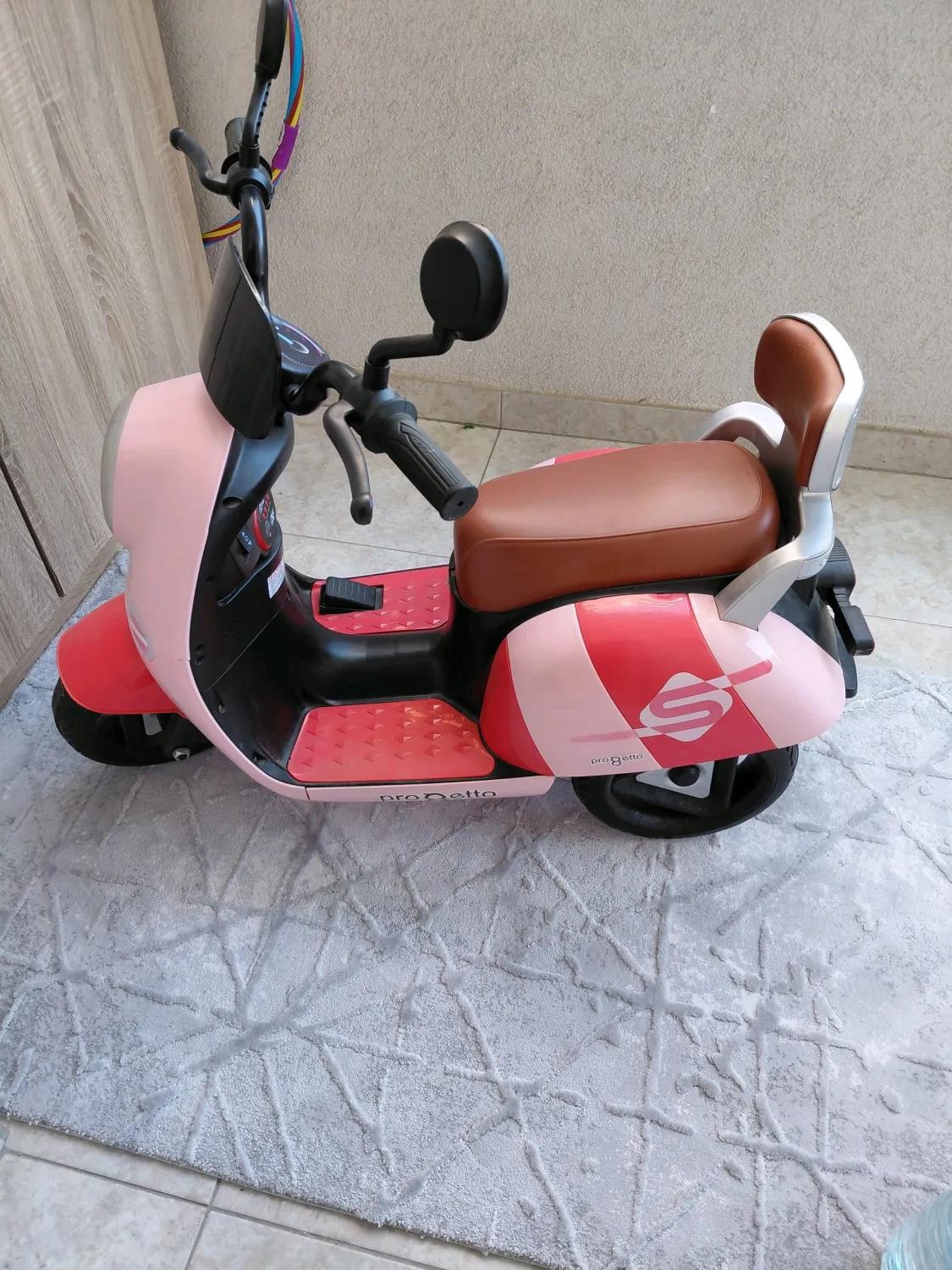 Shitet motori elektrik per femije