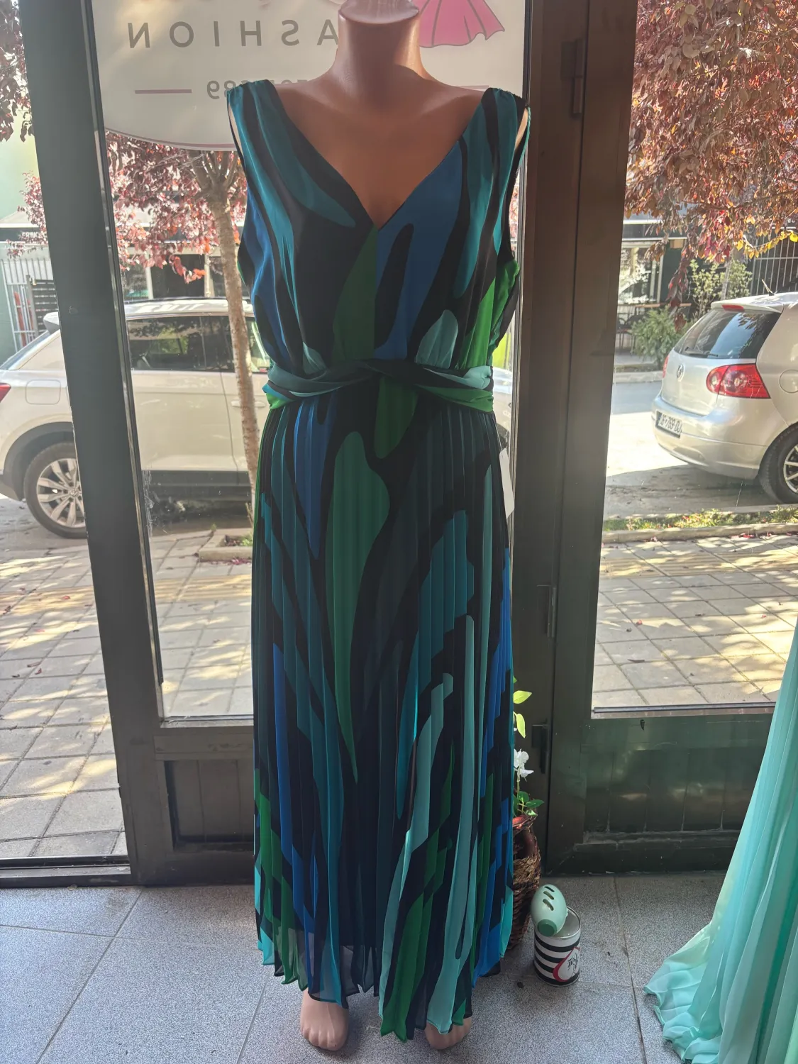 Fustan elegant pa krah mumer 10