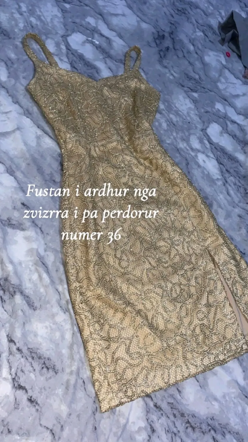 Fustan