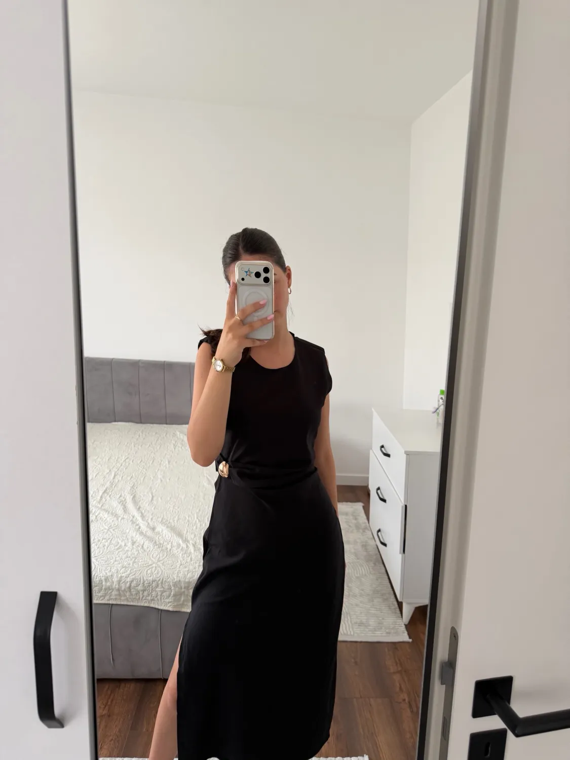 Fustan i zi