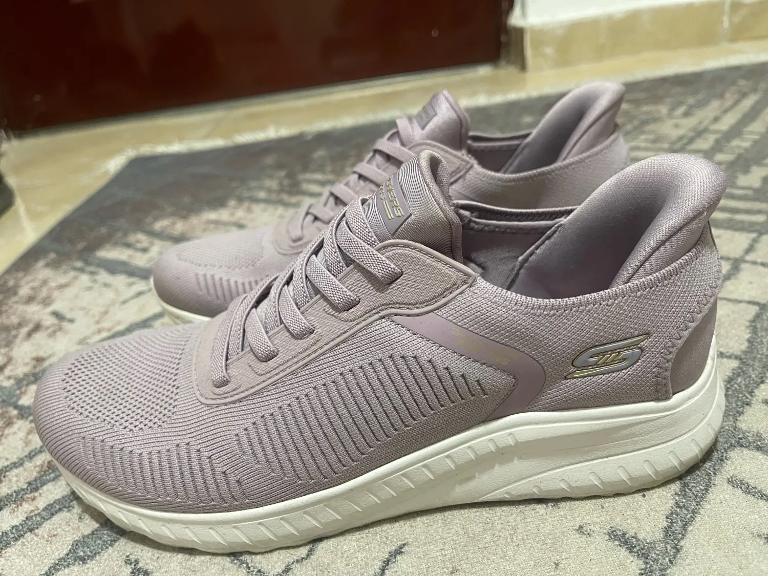 Skecher Slip-ins