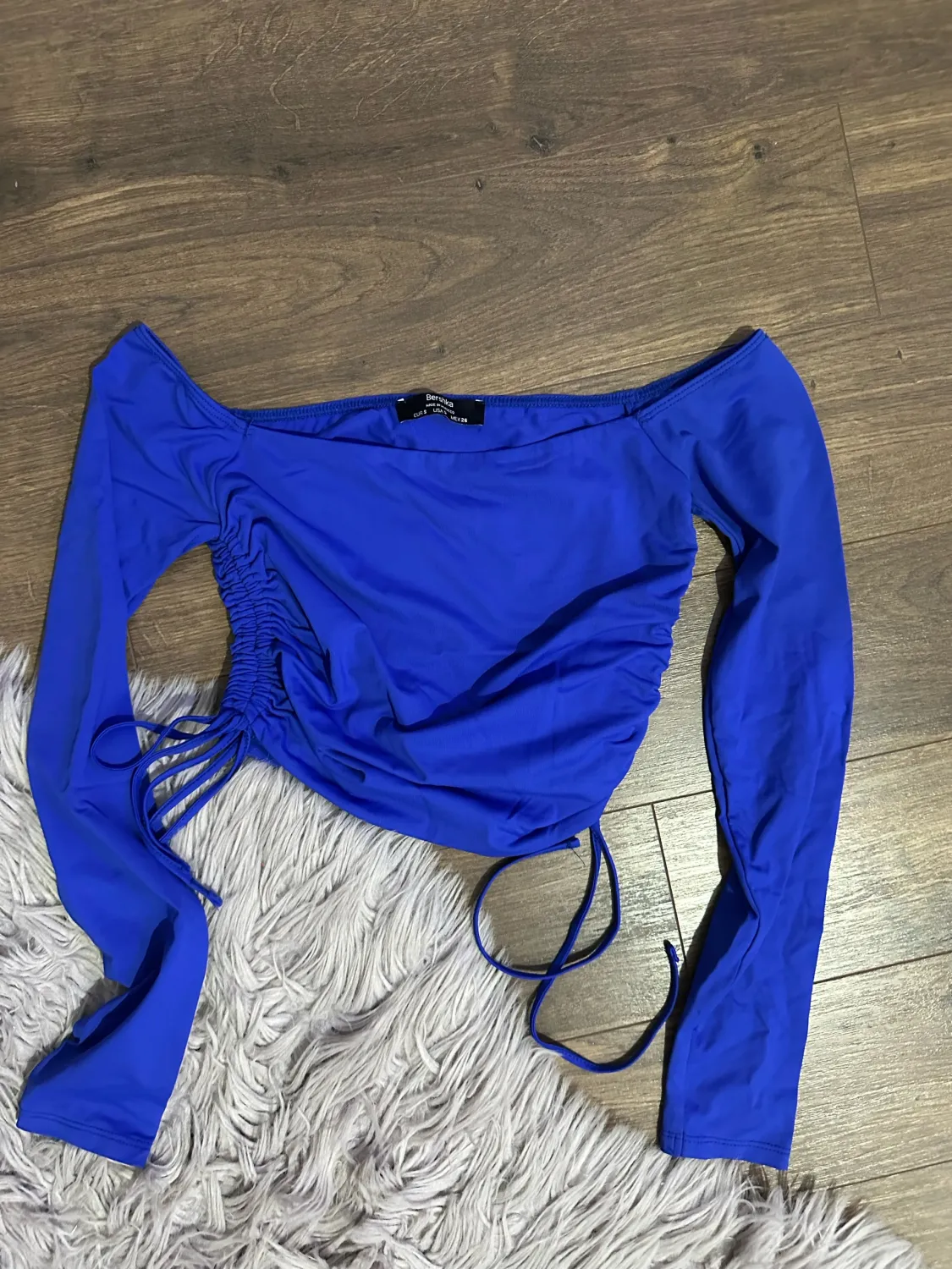 Crop top i kaltert Bershka