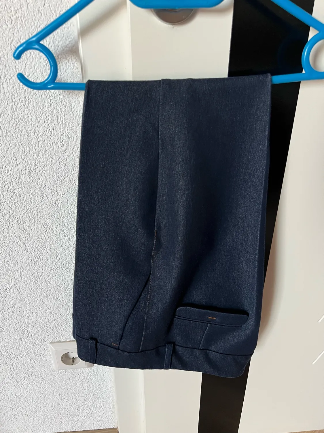 Pantollona