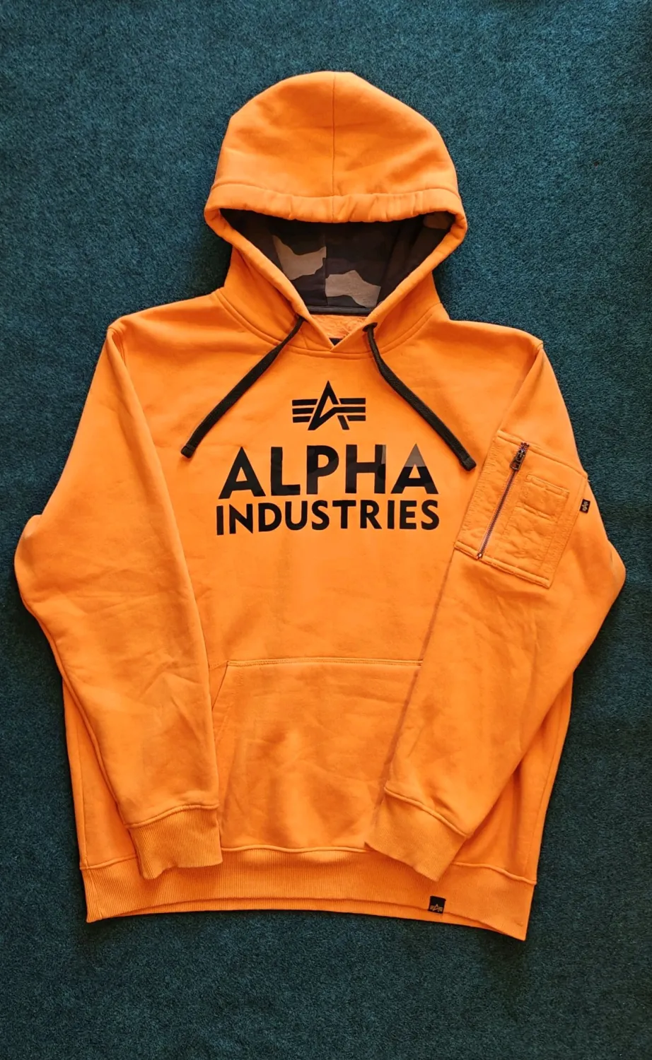 Alpha Industries  -  FOAM PRINT Hoodie Alpha Orange