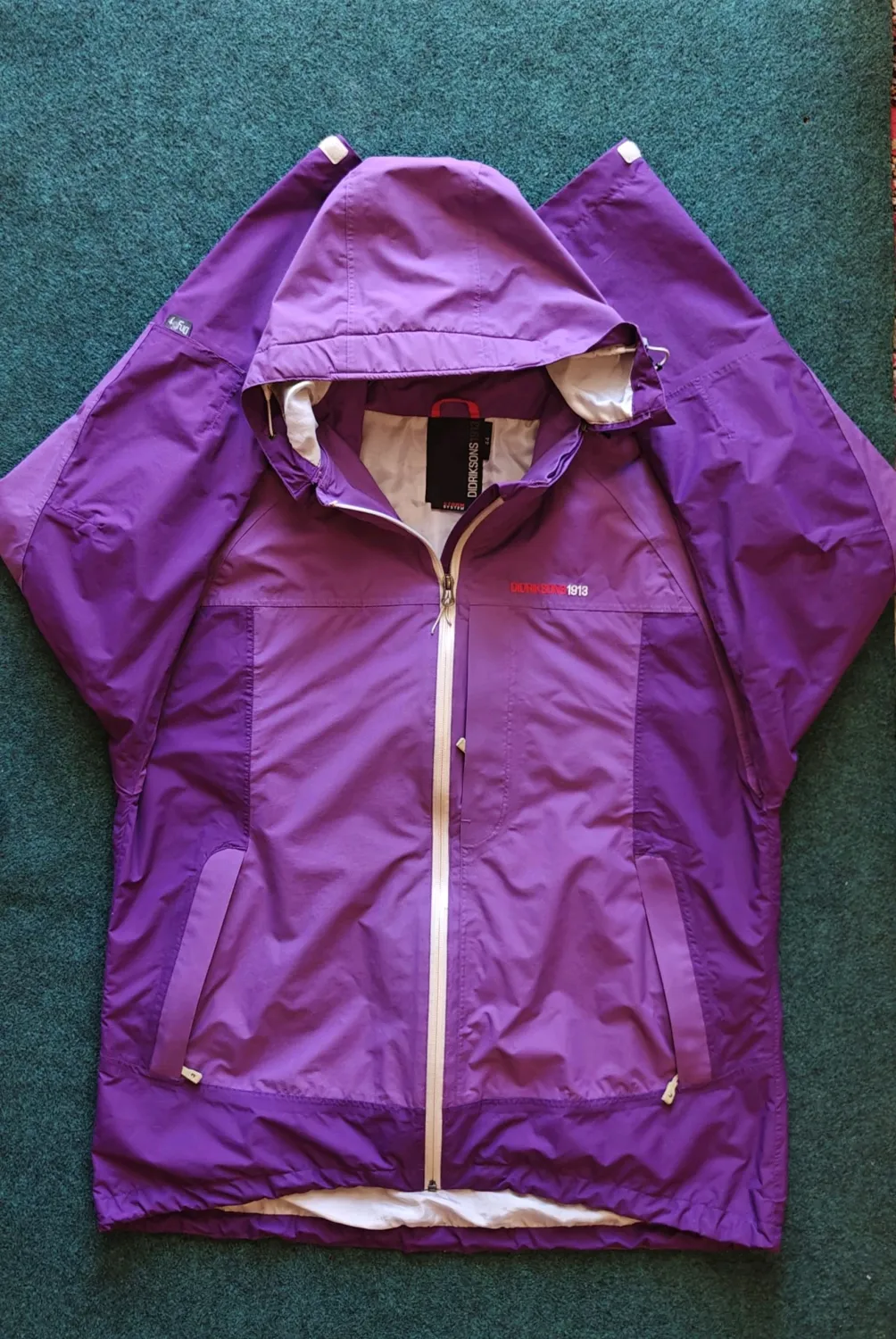 Didriksons  -  Women’s Waterproof Shell Jacket Purple