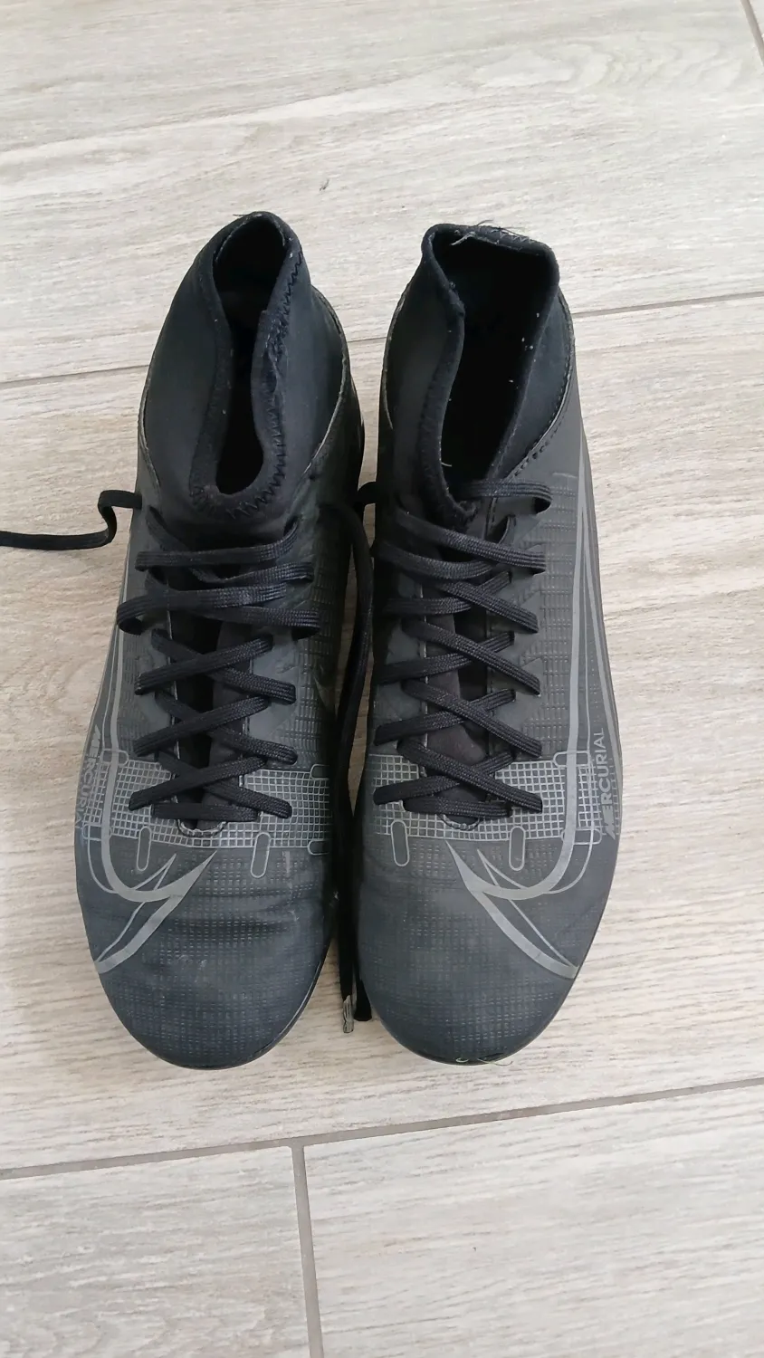 Atlete sportive me numer 40.5 jane second hand