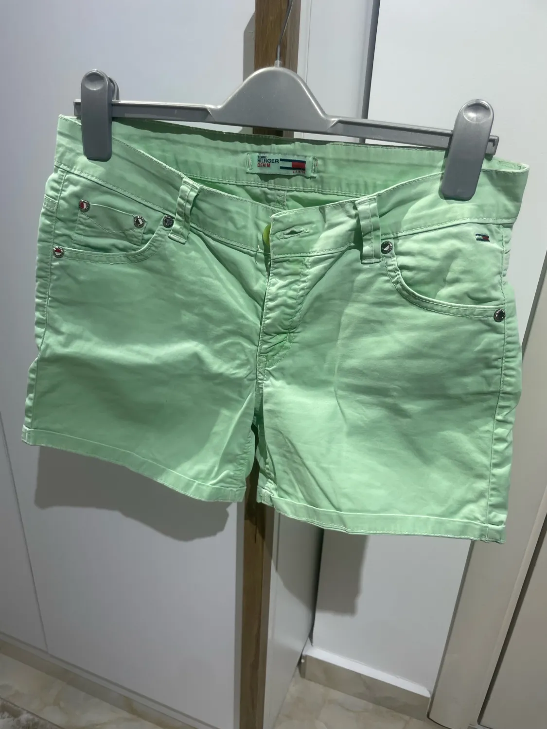 Pantolla te shkurta