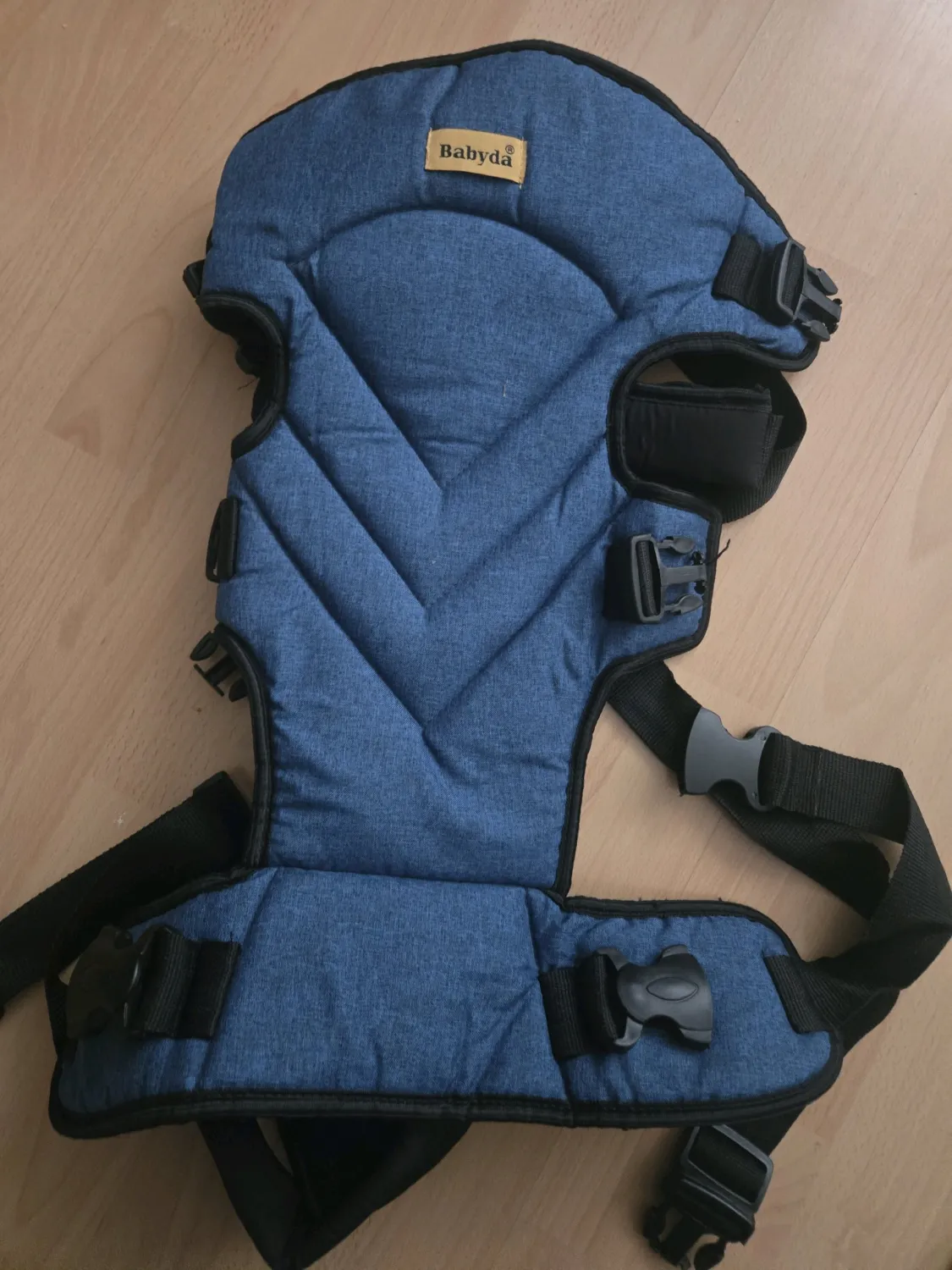 Kengur per femije der ne 15kg I pa perdorur