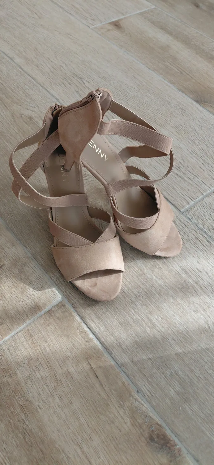 Sandale