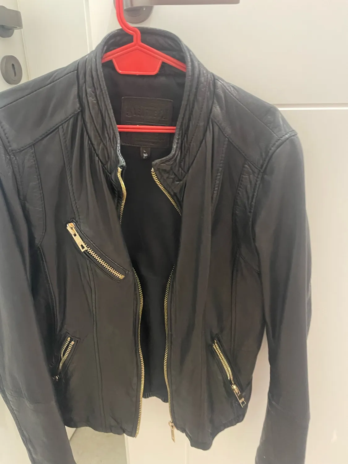 Jakne lekure Bershka