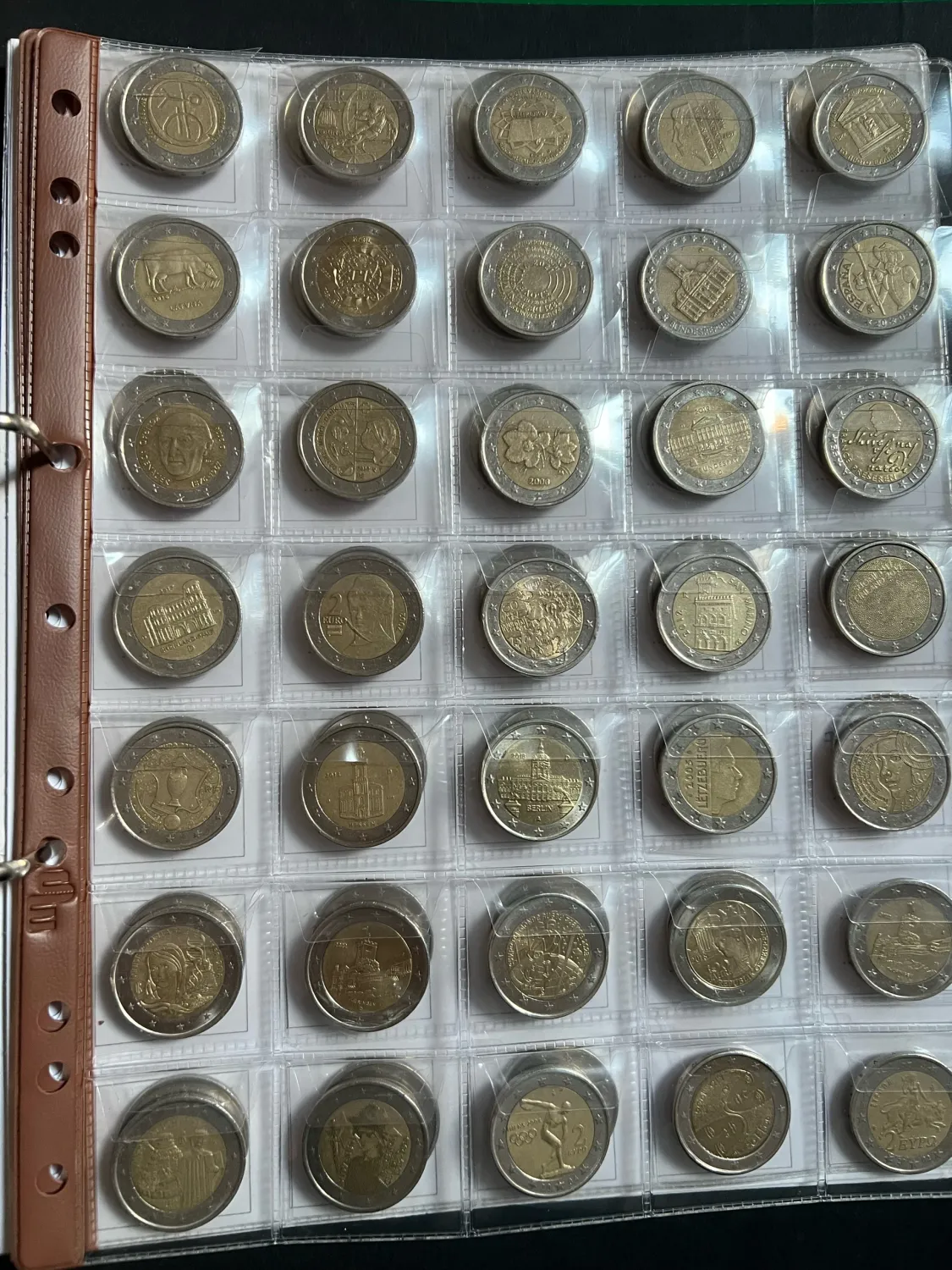 Shitet kolekcioni i monedhave te metalit 2€