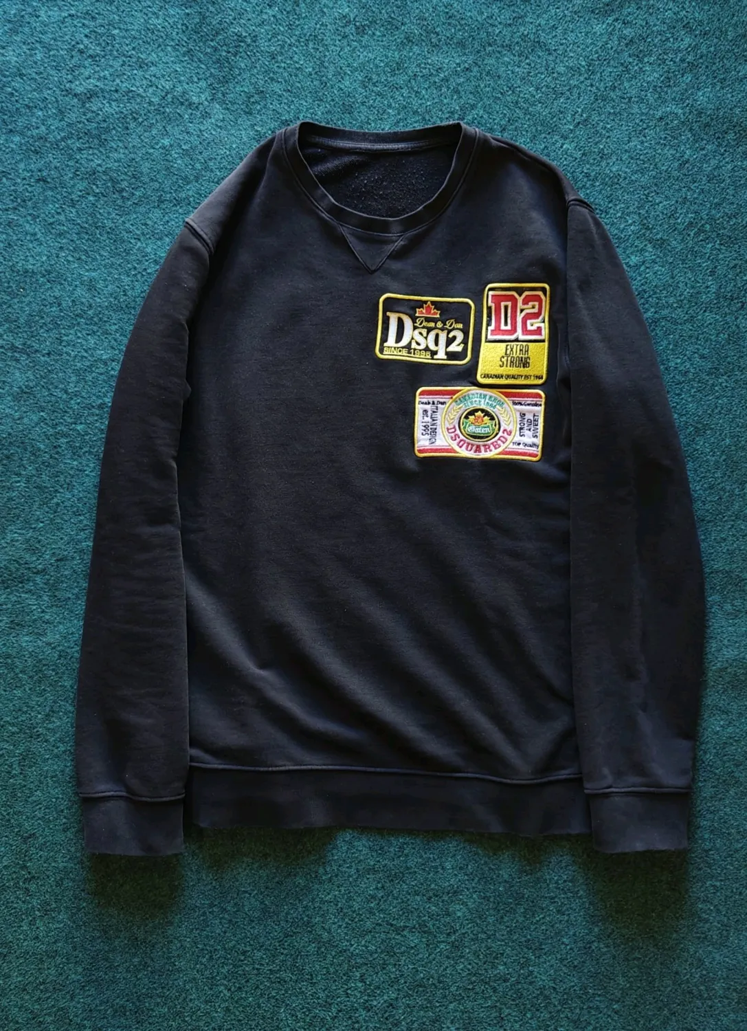 Black Patch Sweatshirt Multi-Badge Beer Logo Crewneck Men’s
