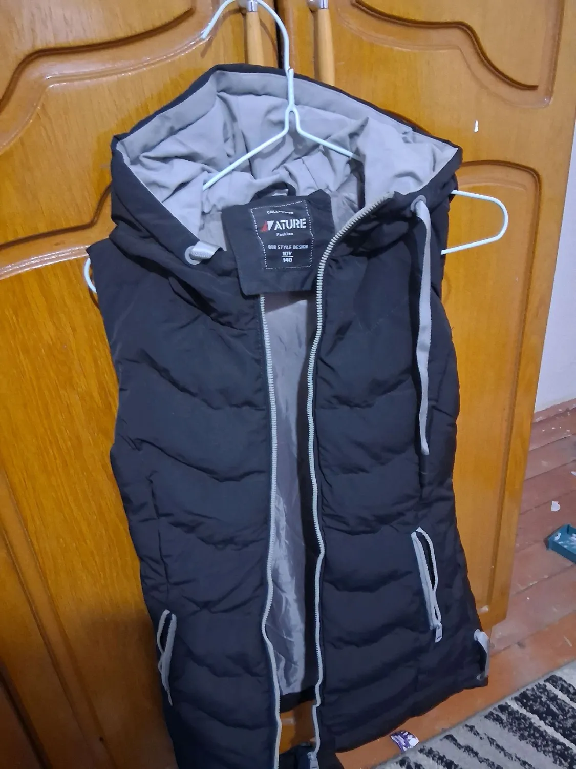 Jakne per vajza